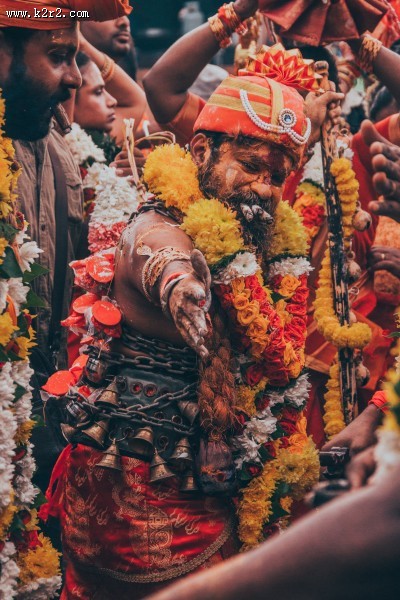 抽雪茄的人图片大全