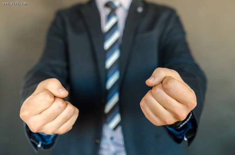 穿正装的商务人士用品