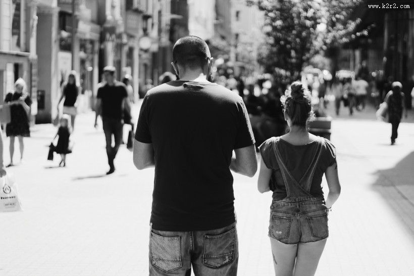 情侣黑白摄影图片大全