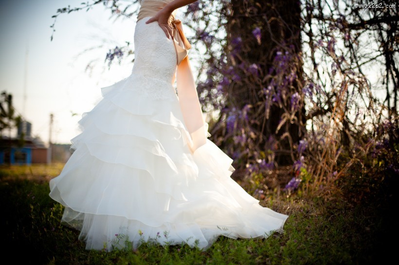 穿婚纱的新娘图片大全