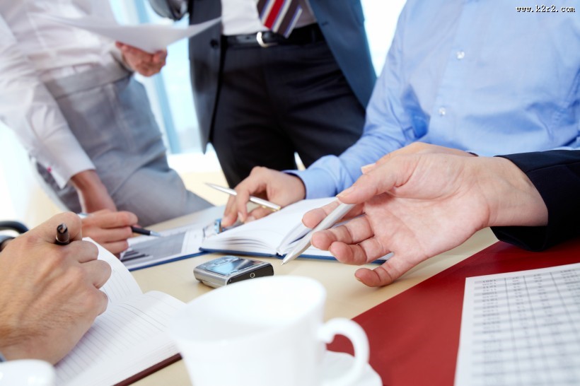 办公室小组会议图片大全