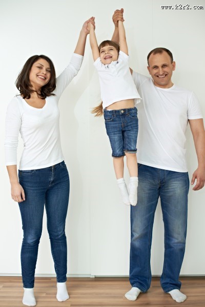 幸福美满的家庭图片