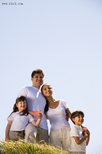 幸福美满的家庭图片