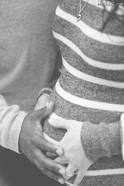 怀孕的女人图片