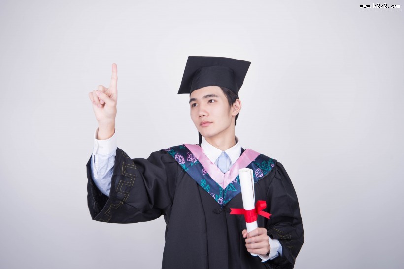 学生大学毕业图片