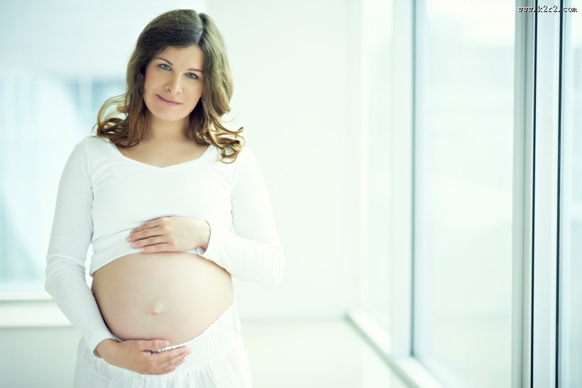 健康美丽的孕妇图片