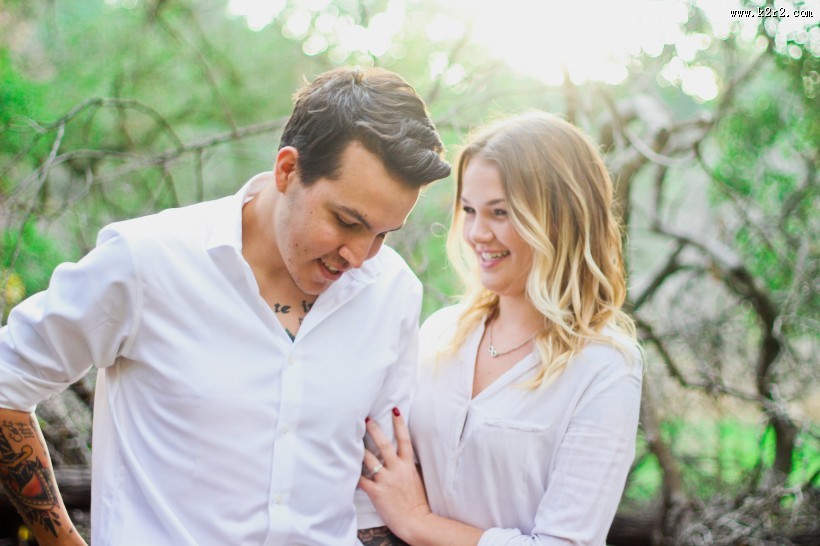 欢笑的情侣图片大全