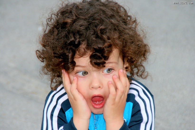 可爱卷发儿童图片大全