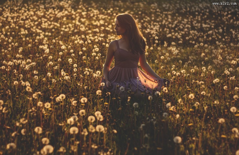 花丛中的美女图片大全