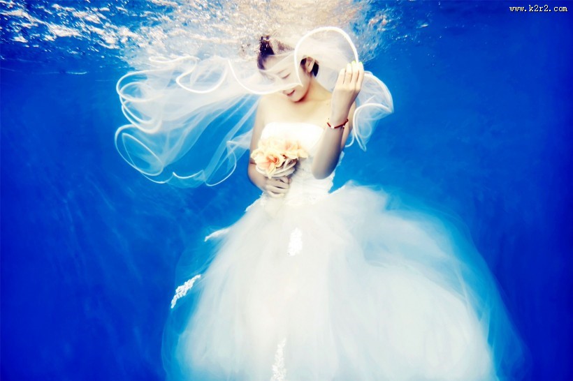 唯美水下人物摄影图片大全