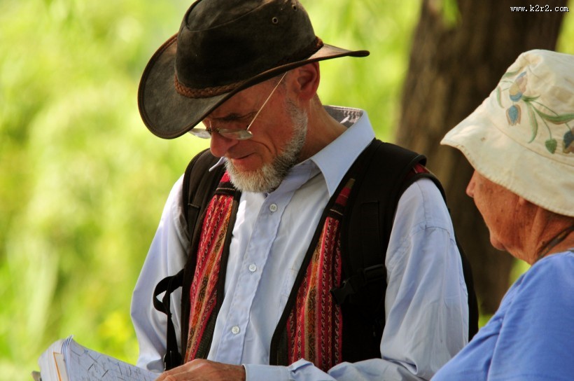 和蔼的老人图片