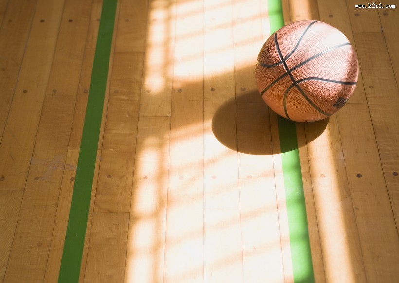 学校篮球课图片