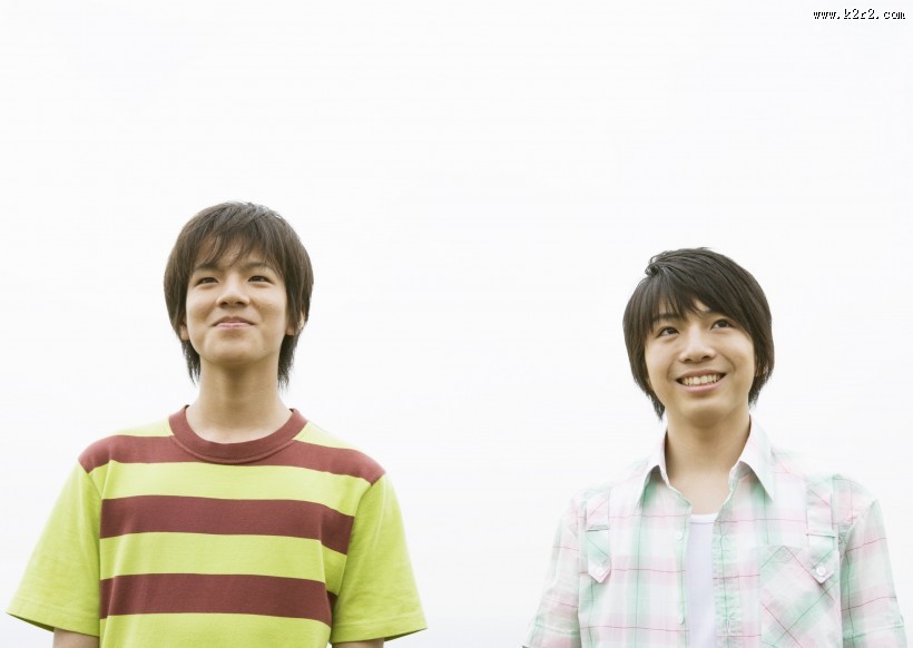 青少年外出郊游图片