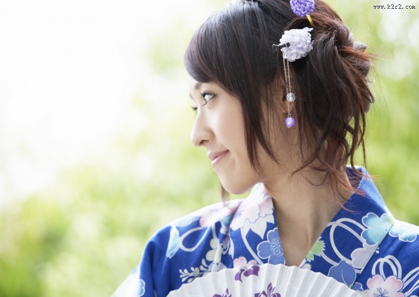 穿着和服的女孩图片