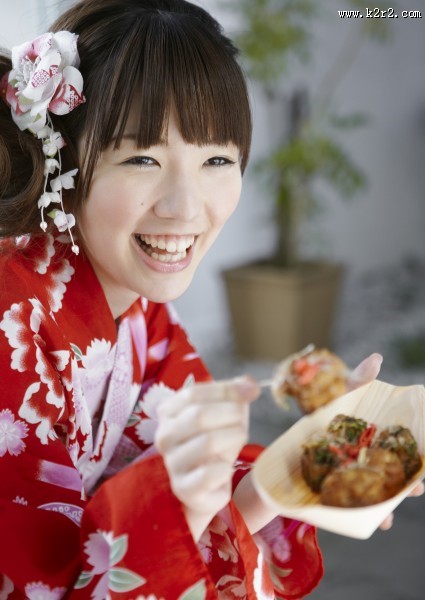 穿着和服的女孩图片