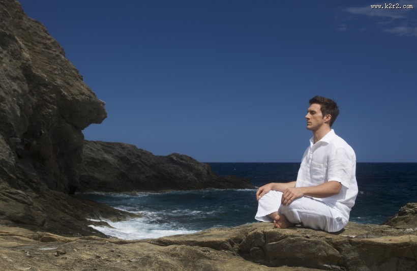 感受大自然男性图片