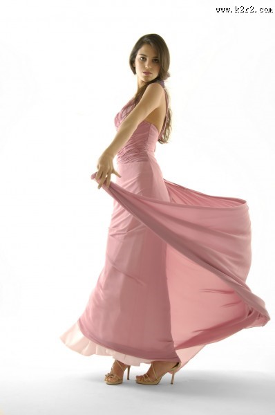 女性晚礼服姿态图片