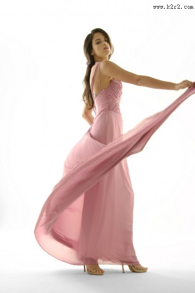 女性晚礼服姿态图片