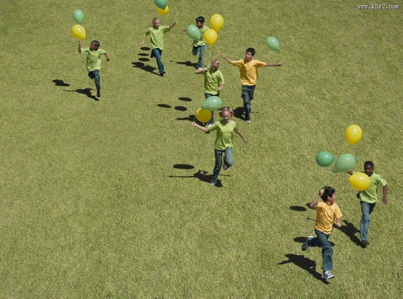 儿童欢乐活动图片