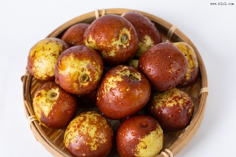 清脆爽口的新鲜冬枣图片