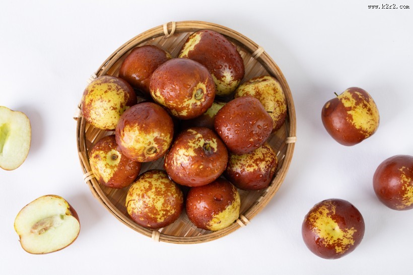 清脆爽口的新鲜冬枣图片