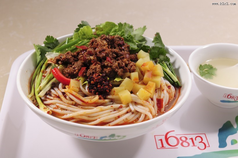 广西特色小吃桂林米粉图片