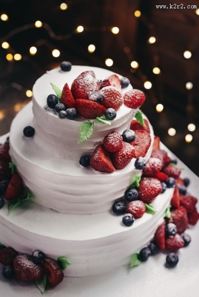 诱人的草莓水果蛋糕图片