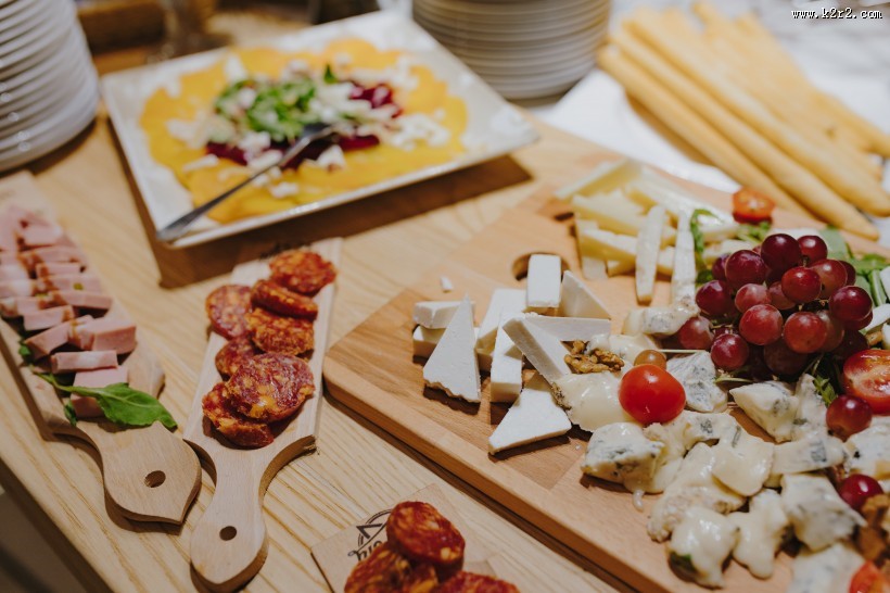 宴会上的开胃菜图片