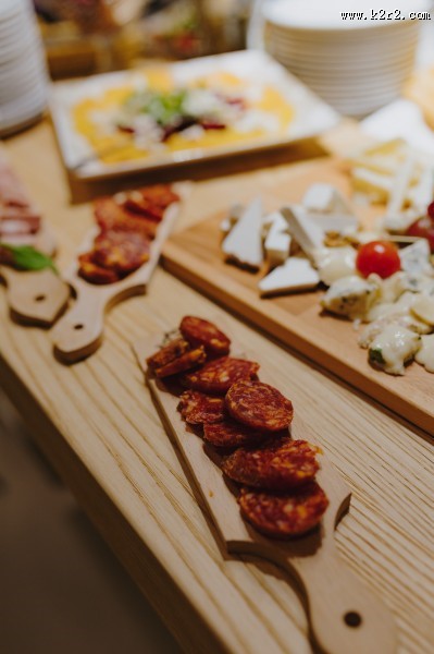 宴会上的开胃菜图片