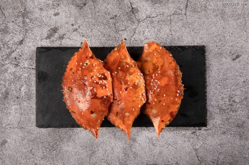 美味好吃让人停不住嘴的香辣梭子蟹图片