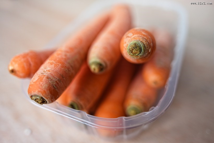 新鲜营养的胡萝卜图片