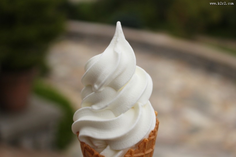 冰凉爽口的冰激凌图片