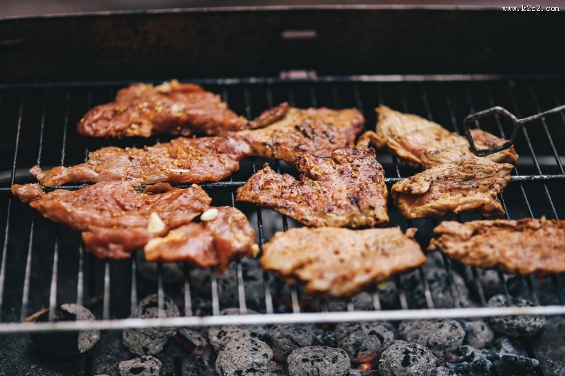 野外烧烤的图片