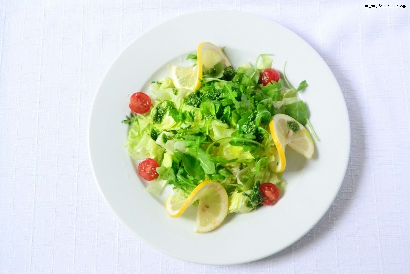 营养的蔬菜沙拉图片