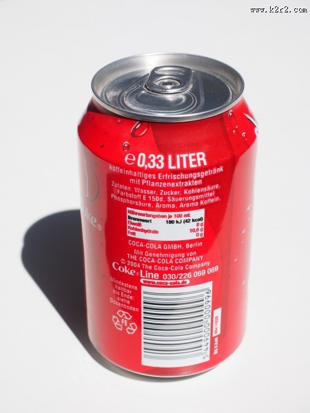 罐装可口可乐图片