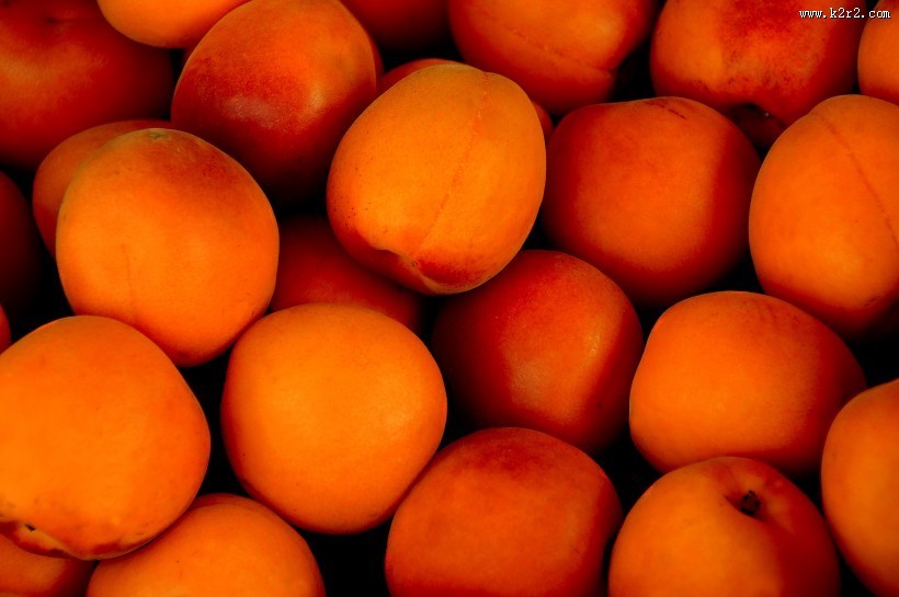 酸甜可口的杏图片