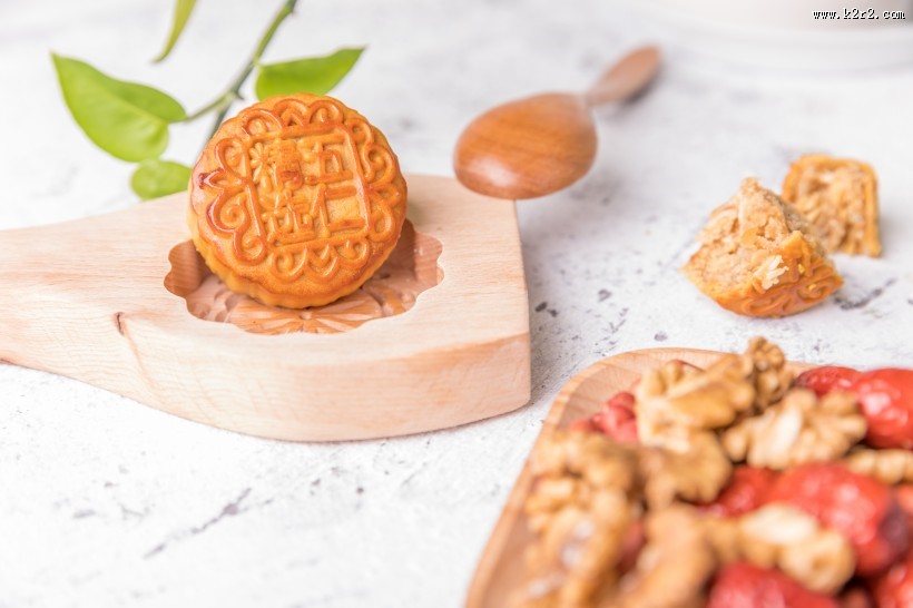 中秋五仁月饼图片