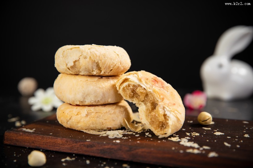 中秋节酥皮月饼图片