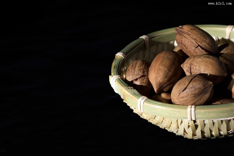 营养碧根果零食坚果图片