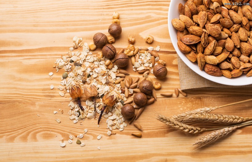 美味可口的巴旦木坚果图片大全