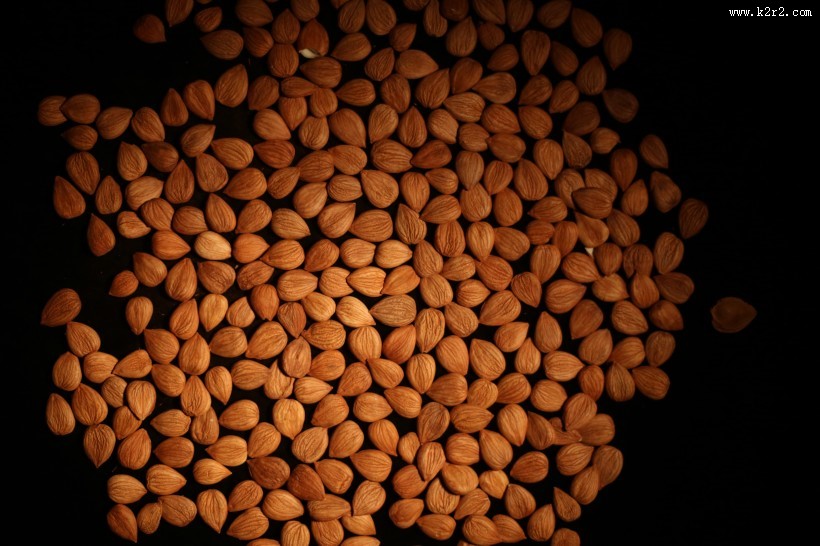 美味好吃的杏仁图片