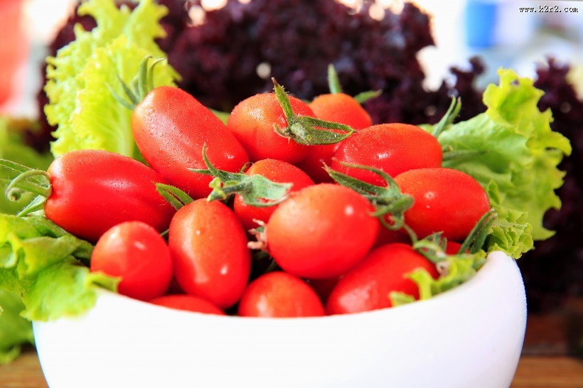 红色和黄色圣女果图片