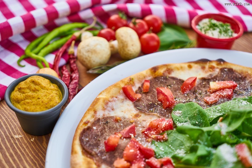 营养美味的披萨图片