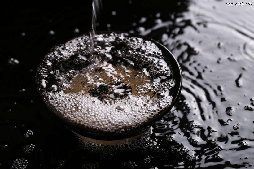 高浓度辛辣的白酒图片大全