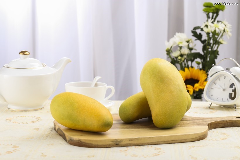 黄色营养的芒果图片