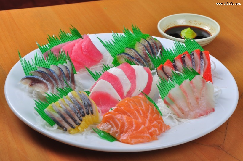 日本料理美味刺身图片