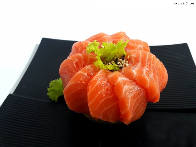 新鲜的三文鱼图片