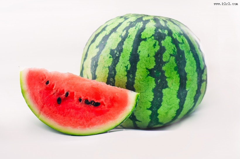 新鲜清凉解暑切开的西瓜图片大全