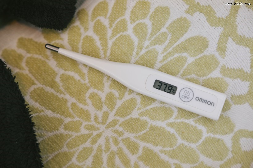 电子体温计图片