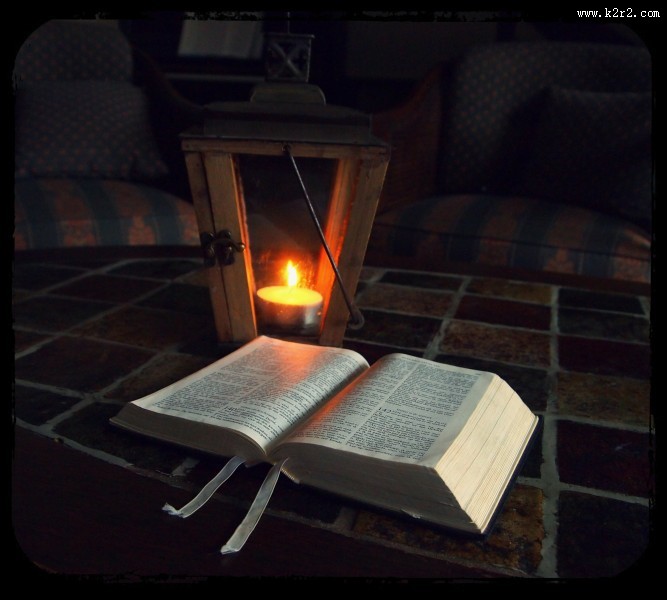 翻开的书籍图片大全